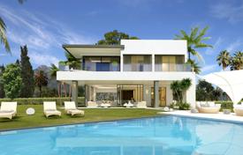 Просторная вилла с садом, задним двором, бассейном, зоной отдыха, террасой и парковкой, Марбелья, Испания за 3 100 000 €