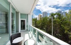 Современные дуплекс-апартаменты с видом на город в резиденции на первой линии от пляжа, Санни Айлс Бич, Флорида, США за $1 795 000