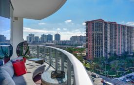 Новые комфортабельные апартаменты с террасой в жилом комплексе со спа-салоном и рестораном, Санни Айлс Бич, США за 1 205 000 €