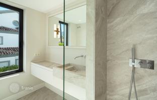 11-комнатная вилла 401 м² в Нуэва Андалусии за 3 895 000 €