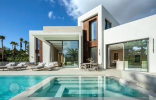 12-комнатная вилла 710 м² в Нуэва Андалусии за 7 495 000 €