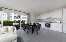 Новые светлые апартаменты с парковочным местом в резиденции с зоной отдыха на открытом воздухе, недалеко от центра Лондона за £360 000