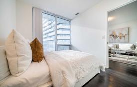 Квартира на Харбор-стрит, Олд Торонто, Торонто,  Онтарио,   Канада за C$974 000