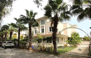 8-комнатная вилла 440 м² в Кадрие за 27 209 000 TRY