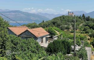 Два дома на одном участке в Радовичи, Луштица, Черногория за 230 000 €