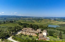 Вилла с двумя гостевыми домами, оливковыми рощами и виноградниками, Кастельфьорентино, Италия за 2 400 000 €