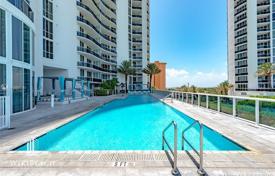Современная квартира с видом на океан в резиденции на первой линии от пляжа, Санни Айлс Бич, Флорида, США за $2 000 000