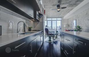 1-комнатная квартира на Мэннинг-авеню за C$860 000
