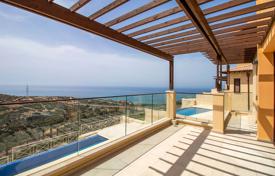 Трёхэтажная вилла в средиземноморском стиле с садом и бассейном, Пафос, Кипр за 2 465 000 €