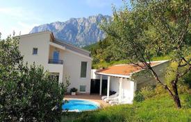 Красивый дом с садом и видом на море, Макарска, Сплит, Хорватия за 1 250 000 €