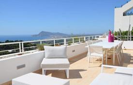 Стильная вилла с бассейном и панорамным видом на море в Альтее, Аликанте, Испания за 1 050 000 €
