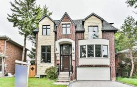 Дом в городе в Норт-Йорке, Торонто, Онтарио,  Канада за C$2 223 000