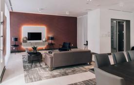 Квартира на Мертон-стрит, Олд Торонто, Торонто,  Онтарио,   Канада за C$749 000