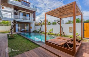 4-комнатная вилла 566 м² в Южной Куте за $470 000