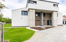 Продажа семейного дома 140 m², Прага 9 за 307 000 €