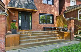 Дом в городе в Олд Торонто, Торонто, Онтарио,  Канада за C$1 786 000