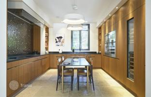 7-комнатная вилла в Мужене за 3 995 000 €