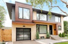 Дом в городе в Этобико, Торонто, Онтарио,  Канада за C$1 575 000