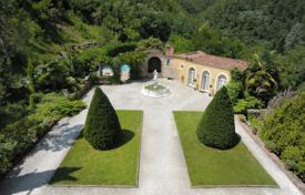 Поместье с виллой эпохи Возрождения и двумя бассейнами, расположенное среди холмов Гарфаньяны — Тоскана за 3 300 000 €