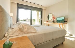 8-комнатная вилла в Acharavi за 1 850 000 €
