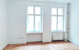 Комфортабельные апартаменты с подвалом и балконом в районе Шарлоттенбург, Берлин, Германия за 410 000 €