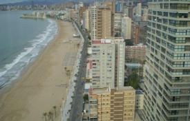 Трехкомнатная квартира на первой линии от пляжа в Бенидорме, Аликанте, Испания за 690 000 €