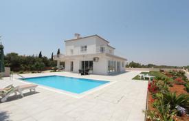 Меблированная вилла с частным садом, бассейном, парковкой, террасами и видом на море, Протарас, Кипр за 1 750 000 €