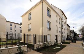 Квартира в Аржантёй, Иль-де-Франс, Франция за От 241 000 €