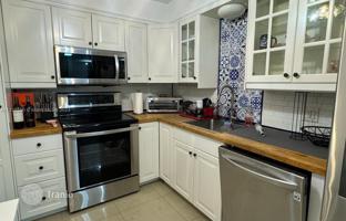 2-комнатная квартира в кондо 118 м² в Халландейл Бич за $350 000