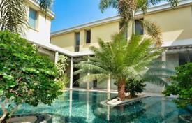 Меблированный таунхаус в комплексе с садом, бассейном и парковкой, Дериния, Кипр за 159 000 €
