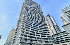 Квартира на Cапреол Коурт, Олд Торонто, Торонто,  Онтарио,   Канада за C$818 000