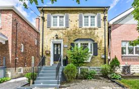 Дом в городе в Олд Торонто, Торонто, Онтарио,  Канада за C$1 697 000