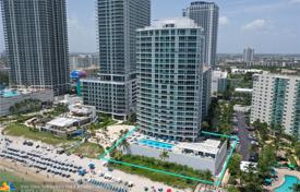 Уютные апартаменты с видом на океан в резиденции на первой линии от пляжа, Холливуд, Флорида, США за $1 379 000