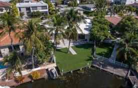 Дом в городе в Севере Майами Бич, США за $1 950 000