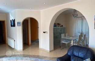 4-комнатный дом 180 м² в Приморско-Горанской жупании за 599 000 €