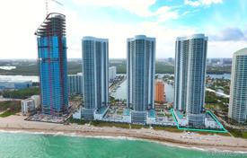 Четырехкомнатная квартира в шаге от песчаного пляжа, Санни-Айлс-Бич, Флорида, США за 1 120 000 €