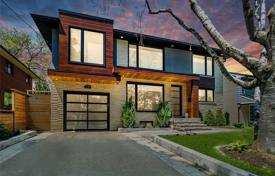 Дом в городе в Этобико, Торонто, Онтарио,  Канада за C$1 906 000