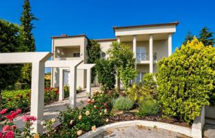 7-комнатная вилла 550 м² в Епаноми за 700 000 €