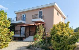 Дом в городе в Агия Триада, Пелопоннес—Западная Греция—Ионические острова, Греция за 460 000 €