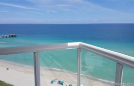 Стильные апартаменты с видом на океан в резиденции на первой линии от пляжа, Санни Айлс Бич, Флорида, США за $1 680 000