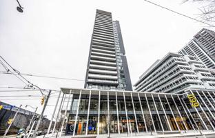 2-комнатная квартира на Сумач-стрит за C$1 036 000