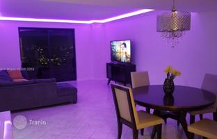 2-комнатная квартира в кондо 119 м² в Халландейл Бич за $450 000