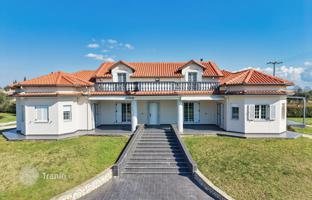 Двухэтажная вилла с большим участком на Пелопоннесе, Греция за 490 000 €