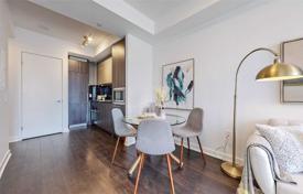 Квартира на Блю Джейс Вей, Олд Торонто, Торонто,  Онтарио,   Канада за C$987 000