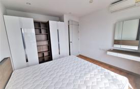 2-комнатные апартаменты в кондо в Пхаси Чароене, Таиланд за $127 000