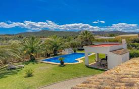Просторная вилла с бассейном и садом в Хавее, Аликанте, Испания за 745 000 €