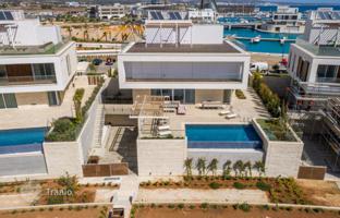 5-комнатный коттедж в Фамагусте за 8 338 000 €
