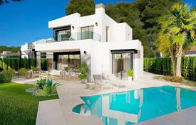 Элитная двухэтажная вилла с бассейном и видом на море в спокойном районе, Бениса, Испания за 1 075 000 €