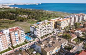 Стильная трёхкомнатная квартира рядом с пляжем в Пунта-Прима, Аликанте, Испания за $271 000