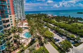Комфортабельная квартира с видом на океан в резиденции на первой линии от пляжа, Майами-Бич, Флорида, США за $1 995 000